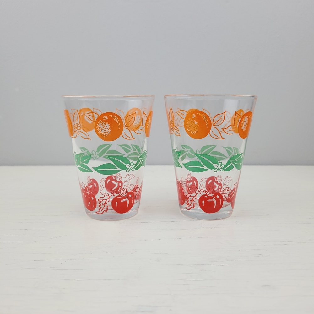 Vintage Hazel Atlas Orange and Tomato Retro Juice Glasses Sey of 2